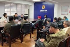 <b><b>南京市玄武区市场监管局新加大食物平安监视查</b></b>